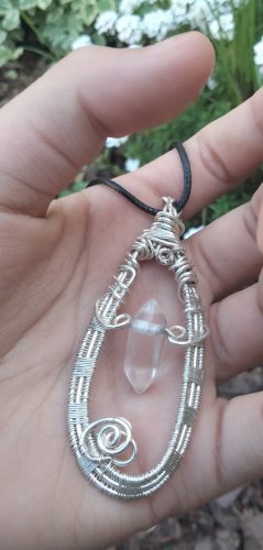 Wisior zawieszka z kryształem górskim