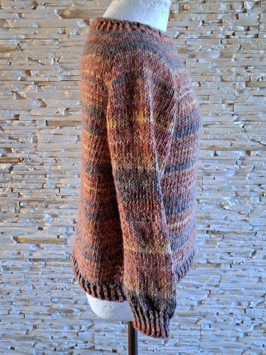 Sweter ręcznie robiony