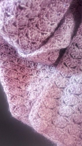 Szal ażurowy ręcznie robiony