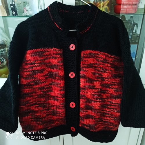 Gruby sweter czarno-czerwony