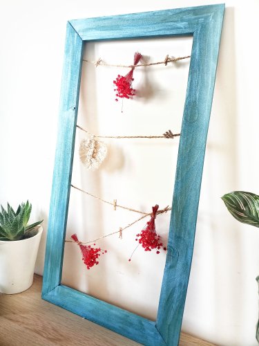 Ręcznie Wykonana Drewniana Rama na Zdjęcia z Suszoną Gliksją – Urok Natury i Personalizacji