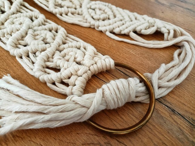 Makramowy Pasek Boho w Kolorze Beżowym