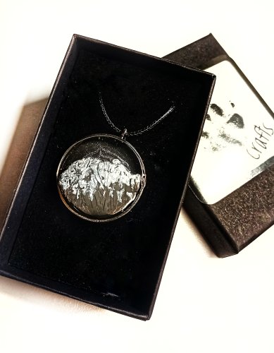 Naszyjnik „Górski Pejzaż” – Ręcznie Rzeźbiony Klimat Natury