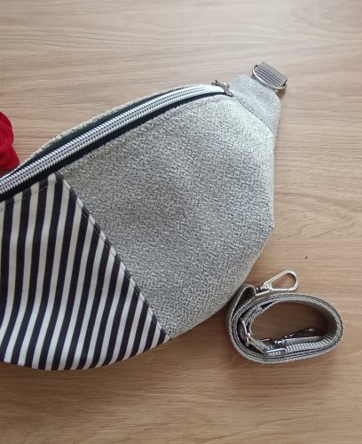 Nerka szara w paski Rina