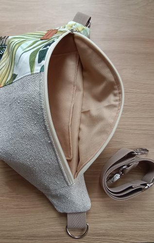 Nerka tropikalna Rina