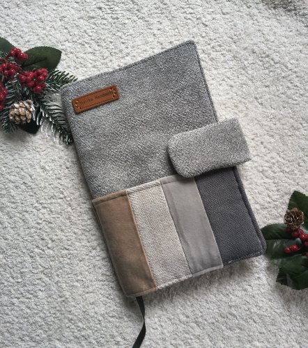 Okładka otulacz na książkę szara