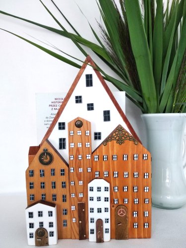 Podpórka do książek. Przytulne miasteczko dla Twoich książek.