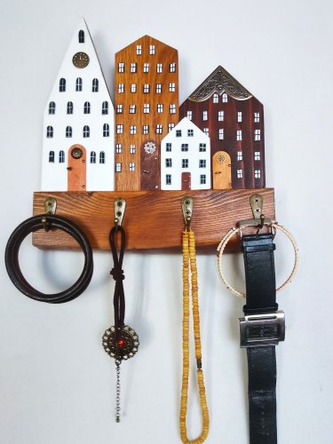 Wieszak na klucze lub biżuterię „Ulica Zaciszna”