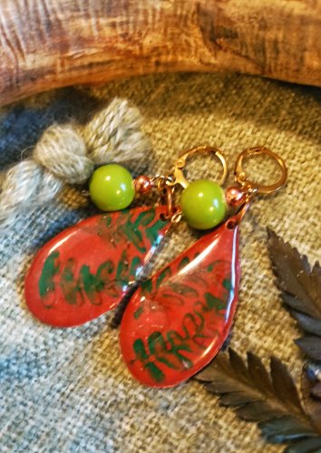 Ręcznie malowane kolczyki handmade z glinki polimerowej | Motyw roślinny | Żywica Resin Pro | Pozłacana stal nierdzewna | Biżuteria artystyczna | Idealne na prezent