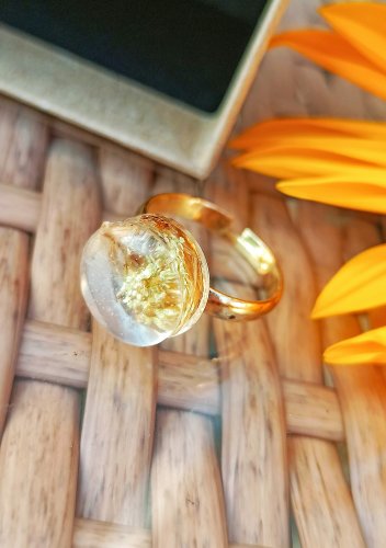 Regulowany pozłacany pierścionek handmade z prawdziwą dziką marchwią | Żywica Resin Pro | Delikatna biżuteria boho | Idealny na prezent