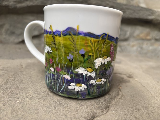 Porcelanowy kubek ręcznie malowany Letnia łąka