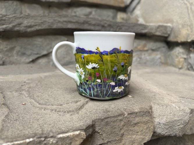 Porcelanowy kubek ręcznie malowany Letnia łąka